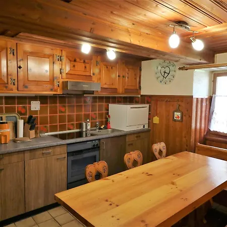 Appartement Le Tsenevire - 4 Personnes - Evolène